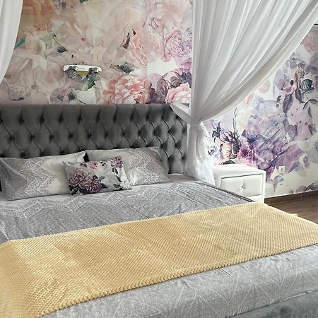 Apartament Studio Jadis 1 Орадя Экстерьер фото